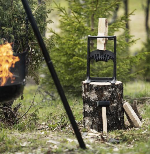 Kindling Cracker